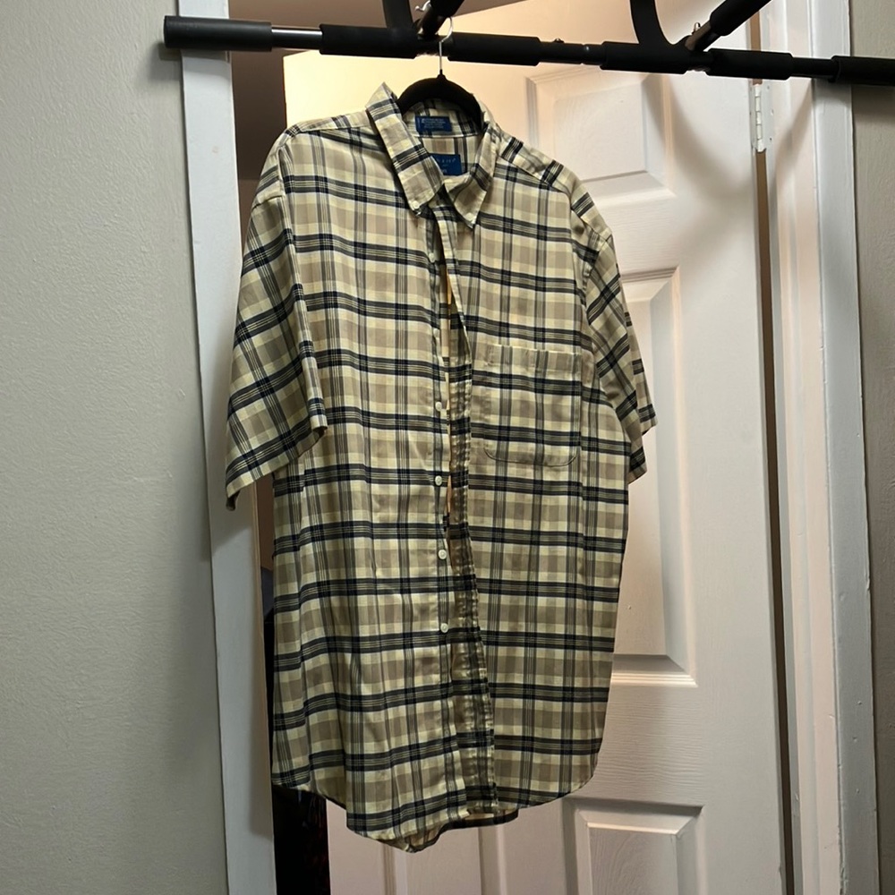 Towncraft Casual Button Down Shirt Tan and Black